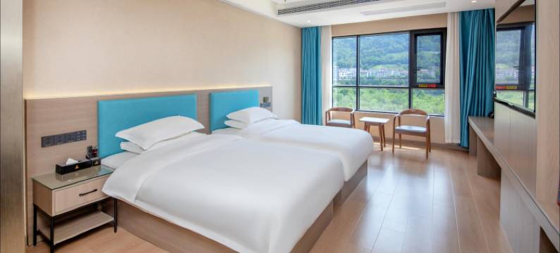 启航酒店(石泉古街店)图片