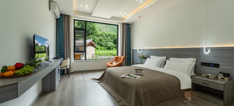 听风泊院·Courtyard绿林野奢日照金山观景美宿(玉龙雪山店)图片