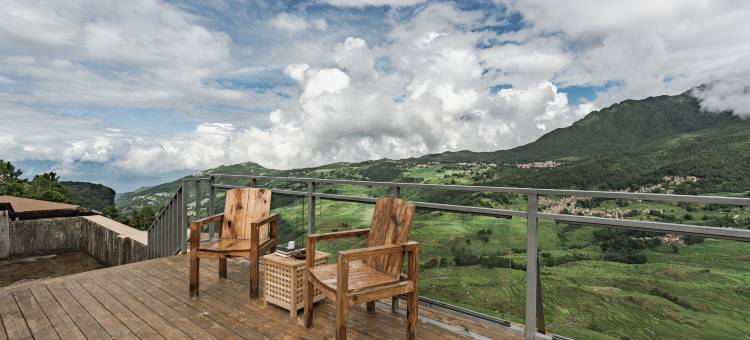 元阳生田·醒空｜多依树全景日出梯田观景民宿图片