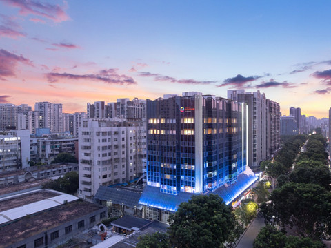 汕头华美达安可酒店(汕头高铁站珠江路美食街店)