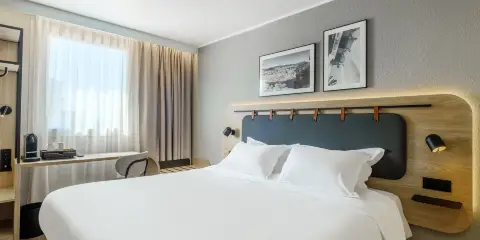 尼斯蔚藍海岸機場鐘樓酒店