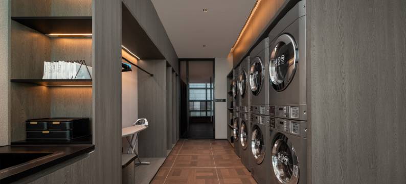 惠州水东街滨江东路亚朵酒店图片