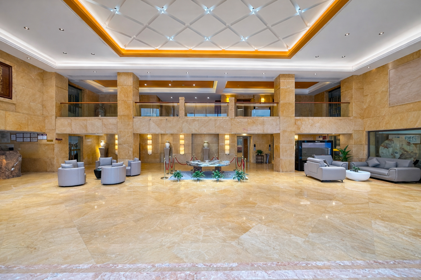 Guang'an Jinmei International Hotel (Shenlongshan Baren Castle) Hotel Overview