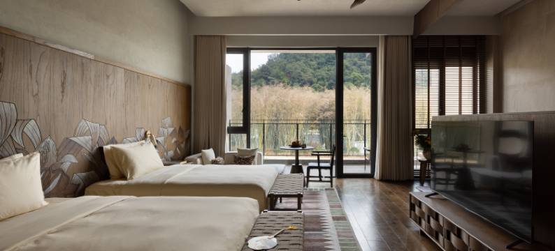 千里走单骑·浮溪畔(罗浮山店)图片