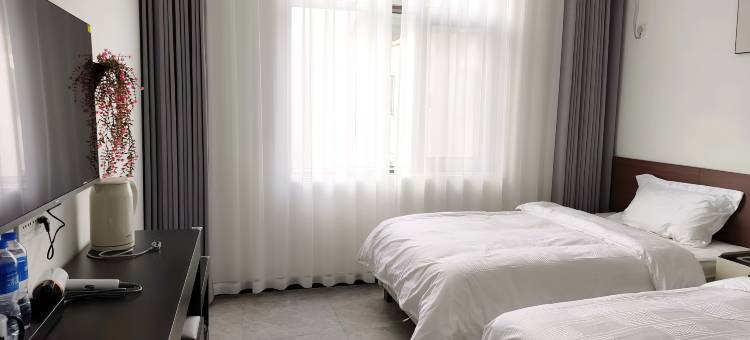 莲安民宿(开封万岁山大宋武侠城店)图片