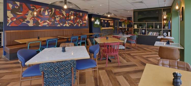 达德利市中心旅客之家酒店(Travelodge Dudley Town Centre)图片