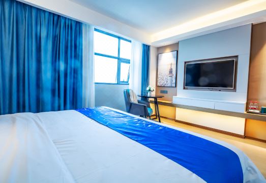 Yeste Hotel (Lingshan Jiangnan Avenue) Hotel Overview
