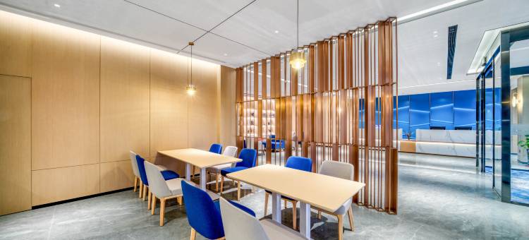 新浪潮精选酒店(东营西城万达广场山东胜利职业学院店)图片