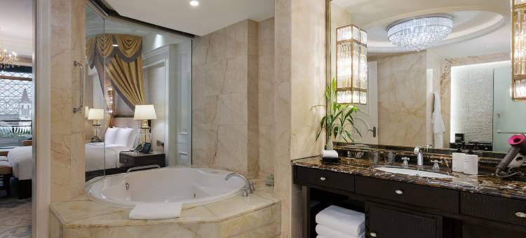 成都环球中心天堂洲际大饭店图片