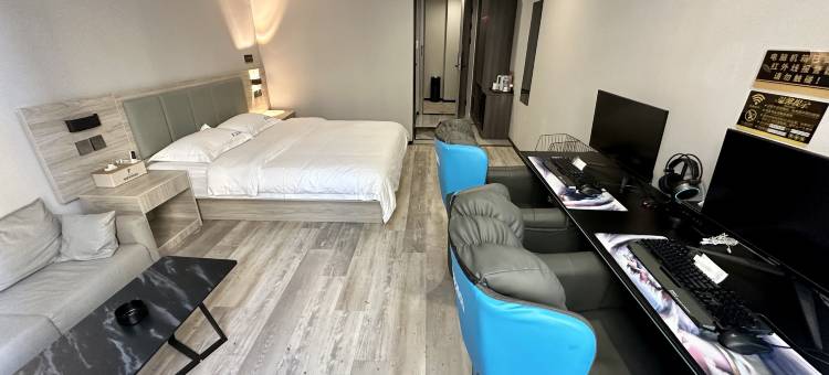 永恒电竞酒店(红安万达广场店)图片