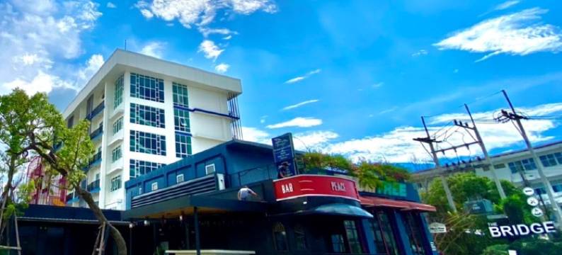 桥梁公寓酒店(The Bridge Residence Hotel)图片