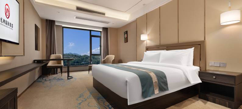 张家界龙翔国际酒店(天门山索道店)图片