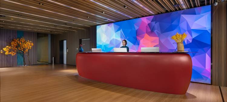 深圳华怡HOTEL(体育中心八卦岭地铁站店)图片