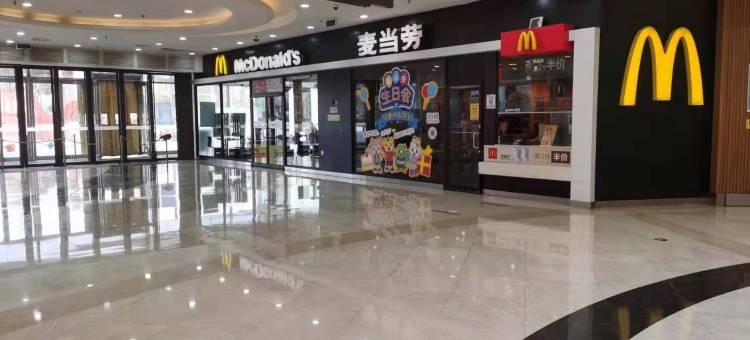 栖宿精品影院公寓(淮安苏宁广场新亚广场店)图片