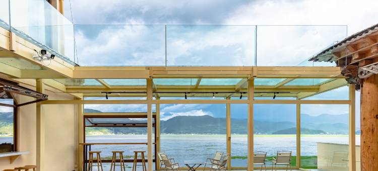 香格里拉天镜流观海度假酒店(纳帕海景区店)图片