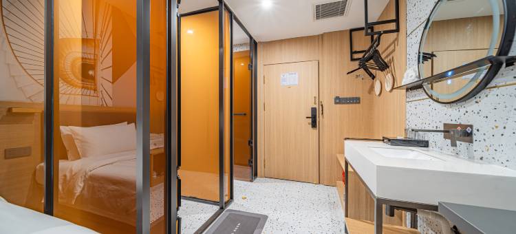 非繁城品酒店(阿勒泰蓝湾美食城店)图片