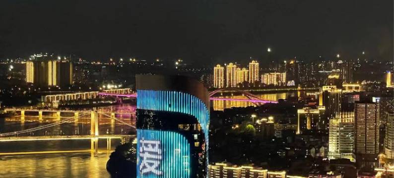 颐湾酒店(柳州银泰城店)图片