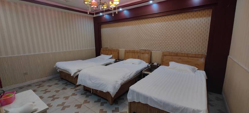 新天泉洗浴温泉酒店图片