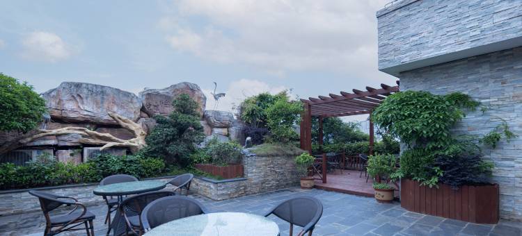 TOWO上品酒店(南昌八一广场丁公路北地铁站店)图片