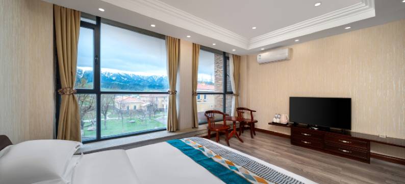 那拉提月亮河度假酒店图片