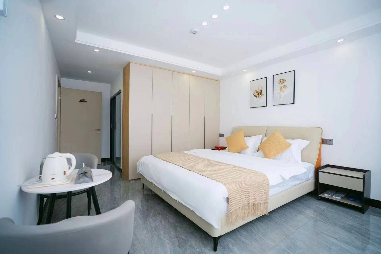 万峰林观山小筑民宿