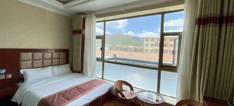 碌曲皓玥宾馆图片