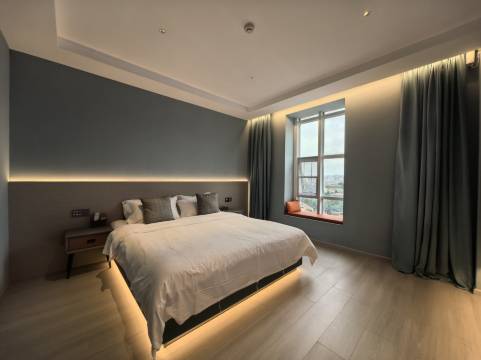 唐巢|智慧影音酒店(昆明金马碧鸡坊昆华医院店)