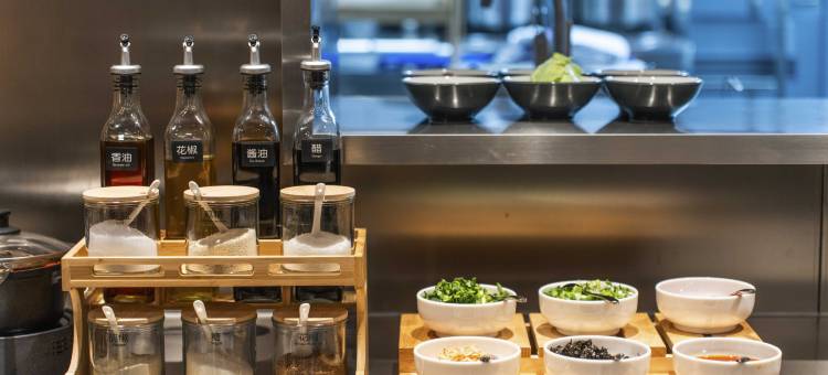 成都宽窄巷子抚琴地铁站轻居酒店图片