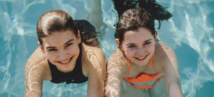 松布利克酒店 卡普伦，萨尔茨堡 —— 位于基茨施泰因霍恩冰川(HOTEL SONNBLICK Kaprun, Salzburg – at the Kitzsteinhorn Glacier)图片