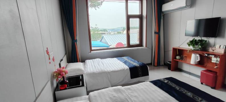 阿尔山西口林场旅店图片