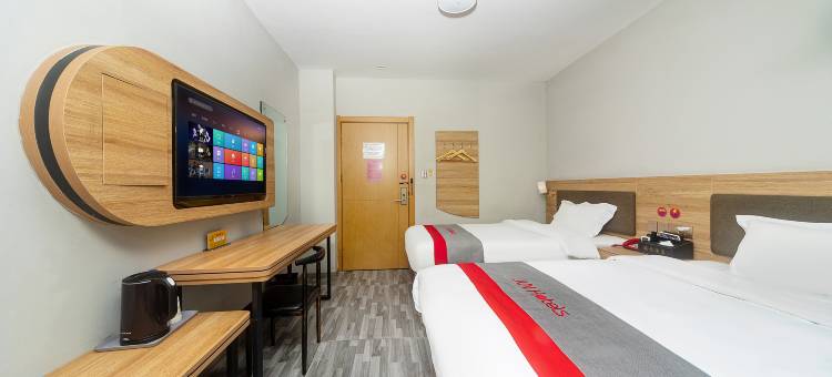 骏怡连锁酒店(杭州拱宸桥东地铁站运河上街店)图片