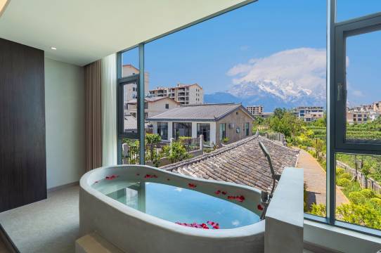 漫住锦年 | 日照金山观雪山景·屋顶篝火·私享度假美宿图片