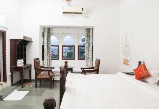 Hotel Darbargarh, Udaipur Hotel Overview