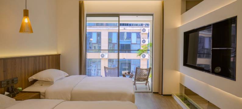 弥勒仁邦康养温泉酒店(湖泉生态园店)图片