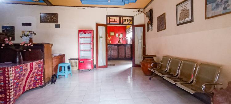 Hotel O 迪恩达哈尤靠近塔斯图拉广场(Hotel Dienda Hayu)图片