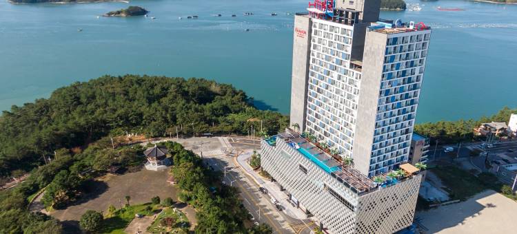 丽水突山华美达广场酒店(Ramada Plaza by Wyndham Dolsan Yeosu)图片