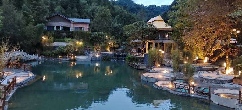 南昆山东峻五养谷酒店(丹枫寨店)图片