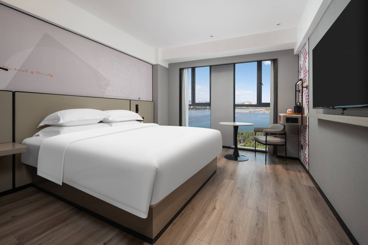 柏曼酒店(武汉永旺梦乐城江夏客厅地铁站店)图片