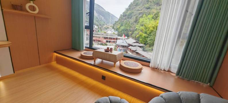 锦鲤山崖舍·悬崖民宿图片