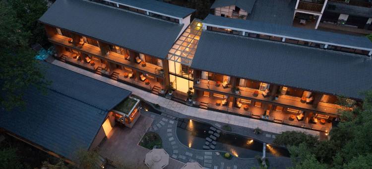 天台山萤里轻奢私汤美宿图片