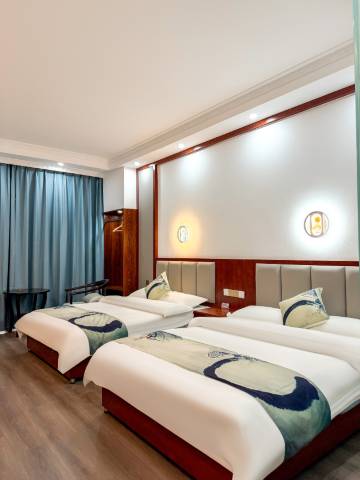 雅江桉达电竞民宿