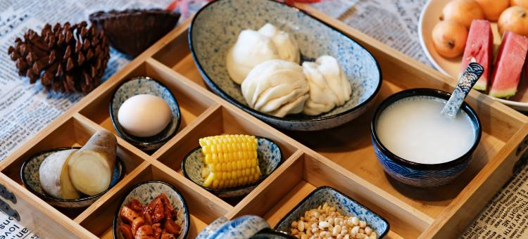 冶勒湖朴院·椿山民宿图片