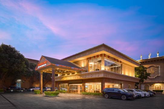 新好景大酒店(广州新塘高铁站白江地铁站店)