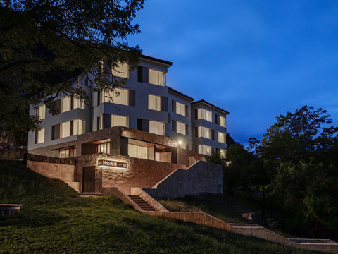 奔子栏喜林苑纳达山居