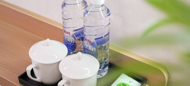 艾米精致酒店(汉中高铁站中心广场店)图片