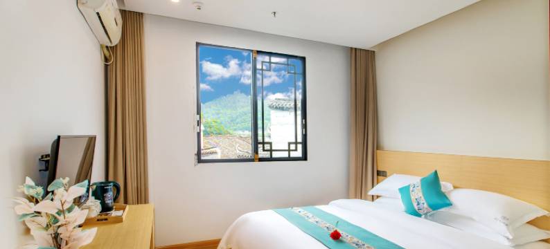 凤凰古色观景民宿(凤凰古城南华大桥店)图片