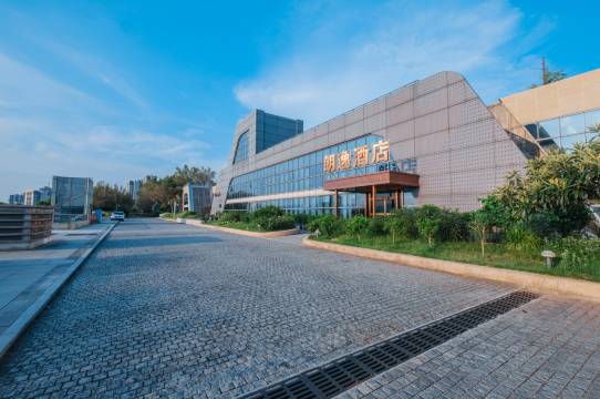 朗逸酒店(重庆悦来国博中心店)