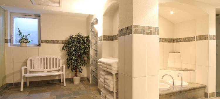 坎德施泰格博尼福餐厅酒店(Bernerhof Swiss Quality Hotel)图片