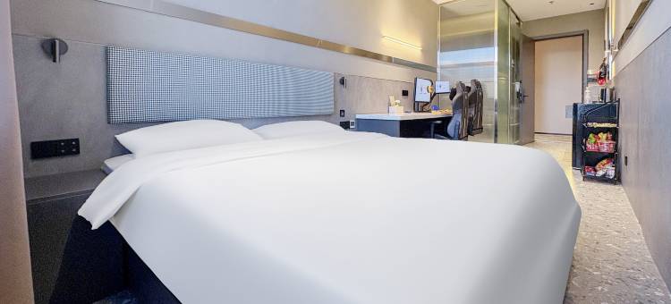 网鱼电竞酒店(临平藕花洲大街店)图片