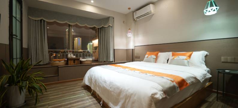  江游·高空江景青旅民宿(解放碑洪崖洞店)图片